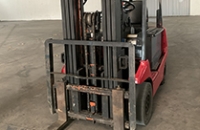Thuê Xe Nâng Điện Chui Container 2.5 Tấn Tại Bình Dương: Uy Tín - Giá Rẻ