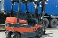 Tại sao nên thuê xe nâng điện ngồi lái
