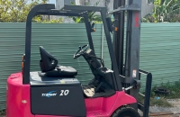 Xe Nâng Điện Có Yếu Không? Phân Tích Chi Tiết Hiệu Suất Và Sức Mạnh