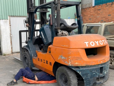 Kiểm tra, bảo dưỡng xe nâng dầu, bảo trì xe nâng dầu