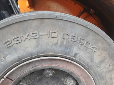Lốp xe nâng 23x9-10