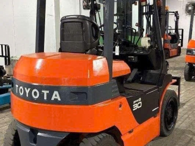 Sửa Xe Nâng Điện Toyota 3 Tấn Bình Dương Uy Tín, Giá Tốt