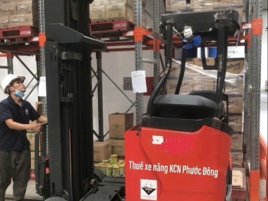 Thuê Xe Nâng KCN Phước Đông: Giá Rẻ, Uy Tín, Giao Xe Ngay
