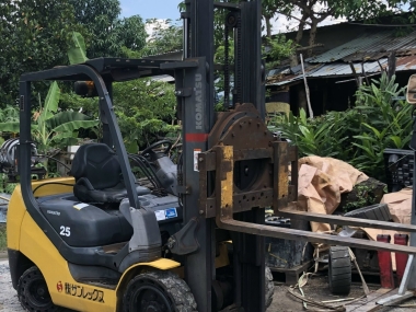 Xe nâng có mâm xoay là gì? Cấu tạo và ứng dụng