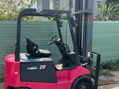 Xe Nâng Điện Có Yếu Không? Phân Tích Chi Tiết Hiệu Suất Và Sức Mạnh