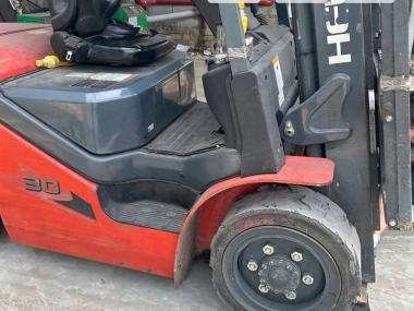 xe nâng không chạy - nguyên nhân và cách khắc phục
