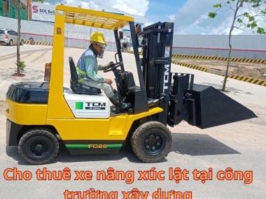 Bí Quyết Chọn Xe Nâng Bãi VLXD Tối Ưu Chi Phí, Tăng Năng Suất
