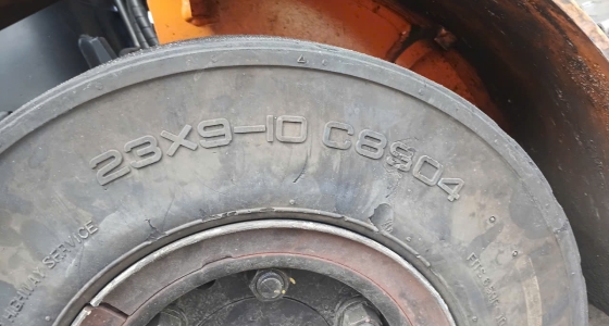 Lốp xe nâng 23x9-10