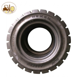 Lốp Đặc Xe Nâng 15x4.5-8: Lựa Chọn Tối Ưu Cho Hiệu Suất Và Độ Bền