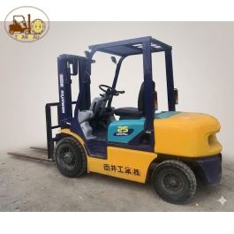 XE NÂNG DẦU KOMATSU 2.5 TẤN