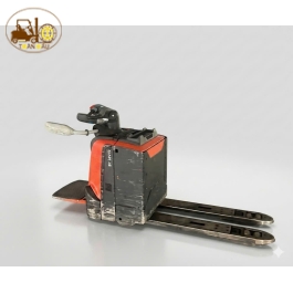 Xe nâng pallet truck