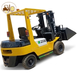 XE NÂNG DẦU TCM 2.5 TẤN