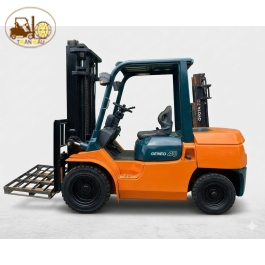 XE NÂNG DẦU TOYOTA 4 tấn