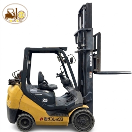 XE NÂNG XĂNG GAS KOMATSU 2.5 TẤN