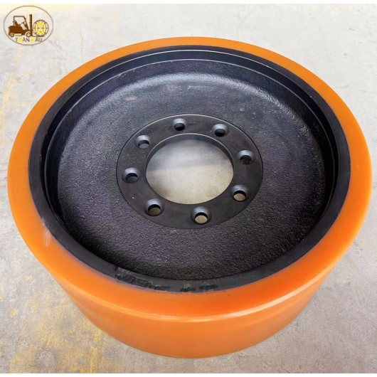 BÁNH PU XE NÂNG ĐIỆN ĐỨNG LÁI